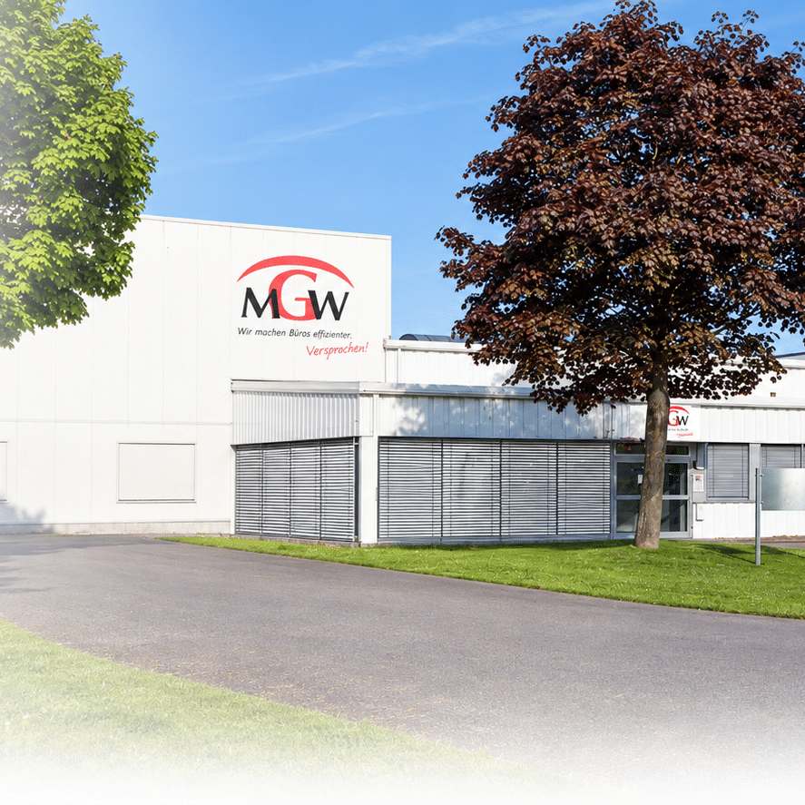 Moderne Bürogebäude der Schröter GmbH, spezialisiert auf C-Artikel-Beschaffung und E-Procurement-Lösungen.